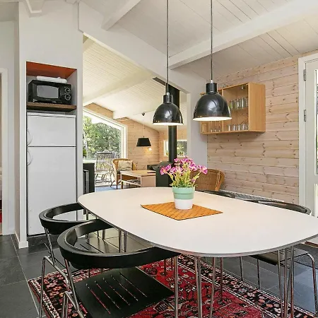Hotel Three-bedroom In 78